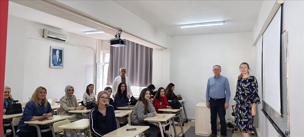 Tekstil-Giyim, Ayakkabı ve Deri Bölümü Oryantasyon Toplantısı 